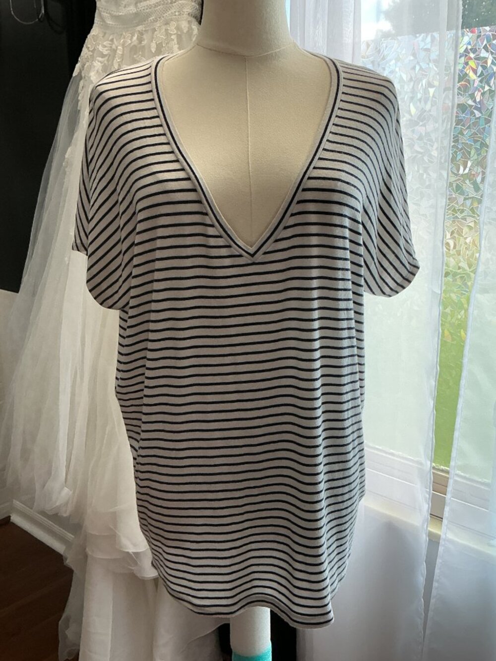 Express One Eleven Blue White Striped V-Neck Tee Shirt Size Small Soft Modal Ble